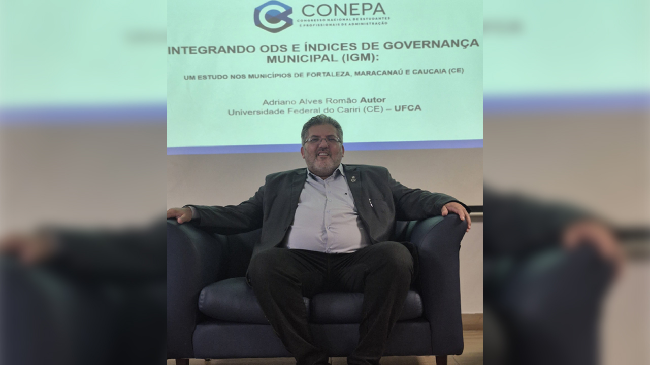 Adriano Romão apresenta estudo sobre ODS e Governança Municipal no CONEPA 2025